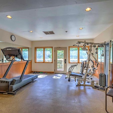 Breck Studio With Hot Tub Access, Walk To Main St! Брекенрідж Екстер'єр фото