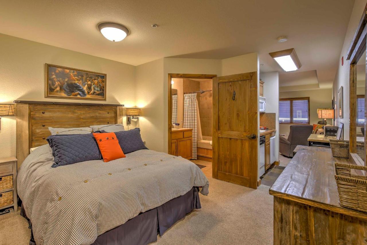 Breck Studio With Hot Tub Access, Walk To Main St! Брекенрідж Екстер'єр фото